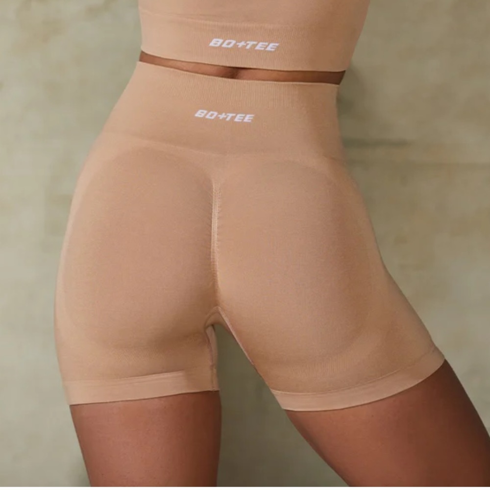 Bo+Tee Contour Lux Lift Shorts